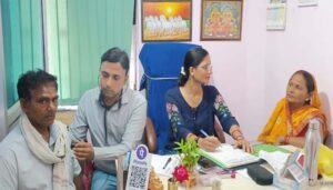 Dr Saurabh Gupta and Dr Sonam Gupta at Eva Ayurveda Free Camp